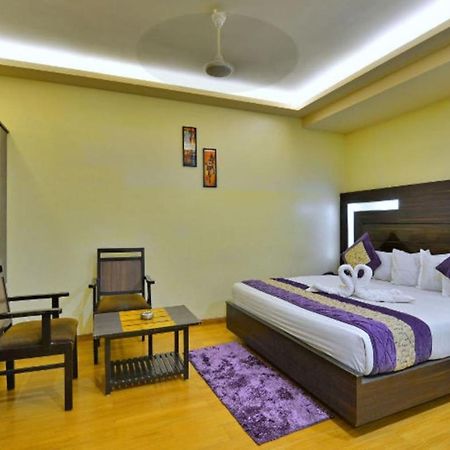 Hotel Samrat Джабалпур Екстер'єр фото
